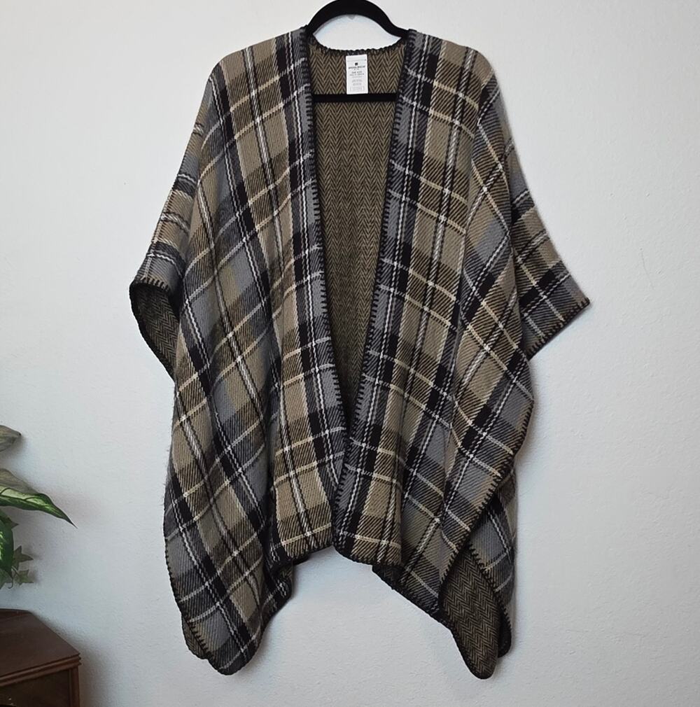 WOOLRICH Reversible Black Tan Plaid & Herringbone Blanket Wrap Shawl Cape Sz OS
